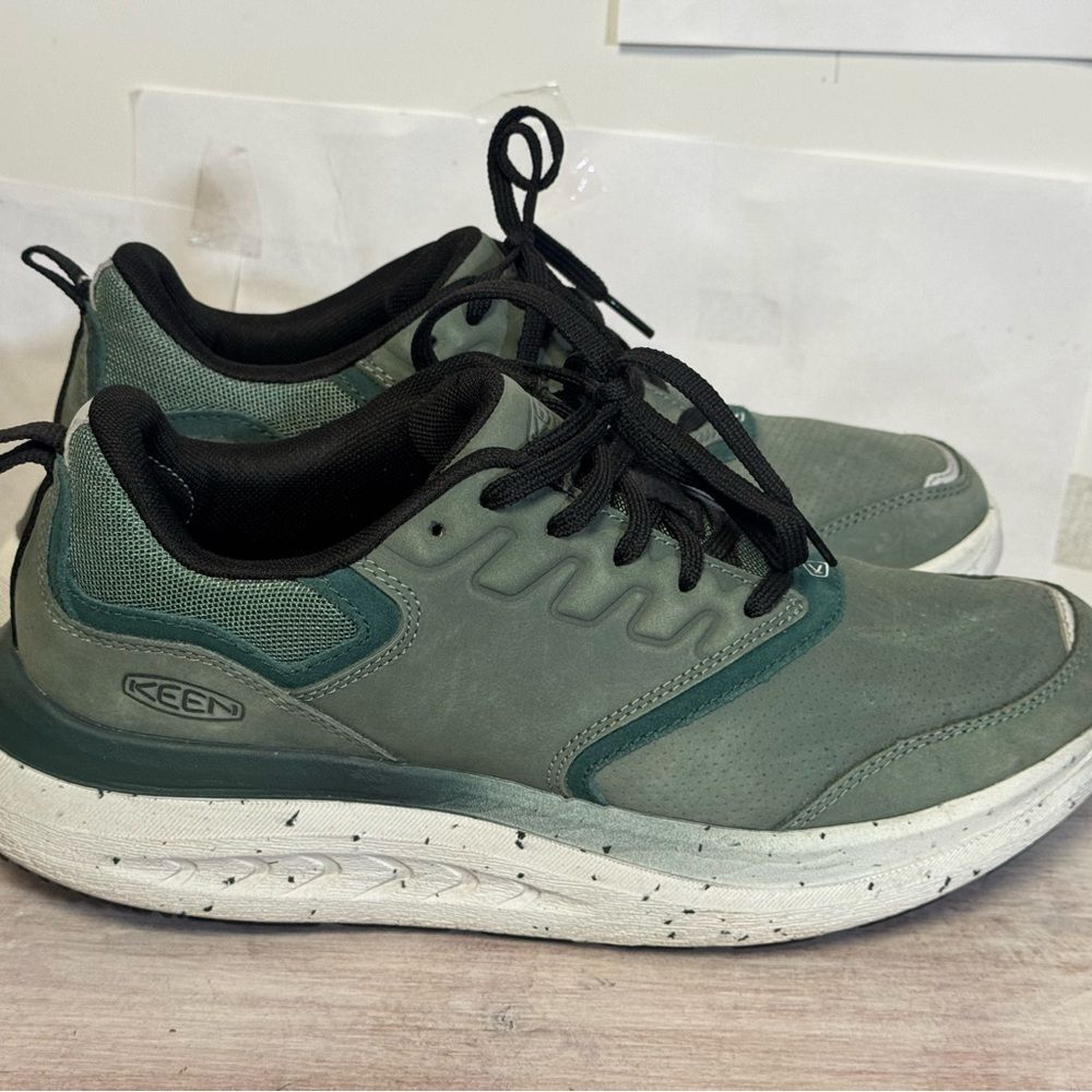 Keen Men's Green Athletic Shoes